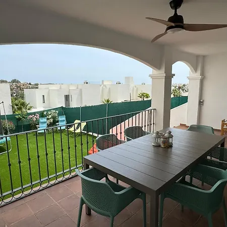 Townhouse With Garden Apartment Estepona