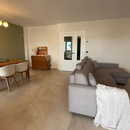 Apartment Townhouse With Garden *